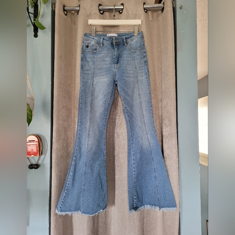 ⭐️Maurice's Women's Blue Bell Bottom Jeans⭐️